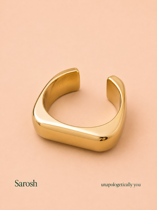 Golden Chucked Lightweight Bangle